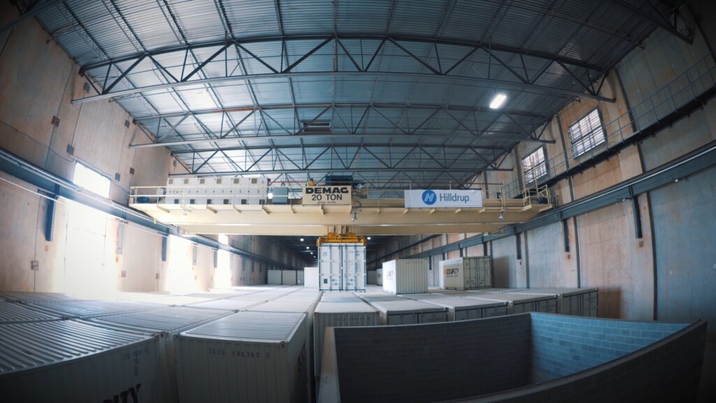 Dulles Crane